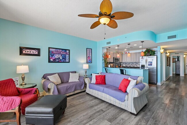 Building Photo - 15817 Front Beach Rd