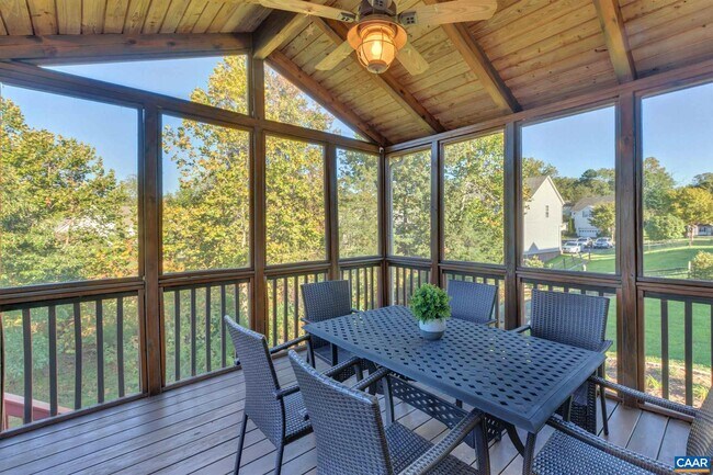 Building Photo - 373 Bayberry Way