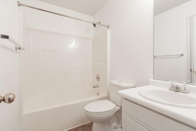 Building Photo - 1707 Mountain Fort Way