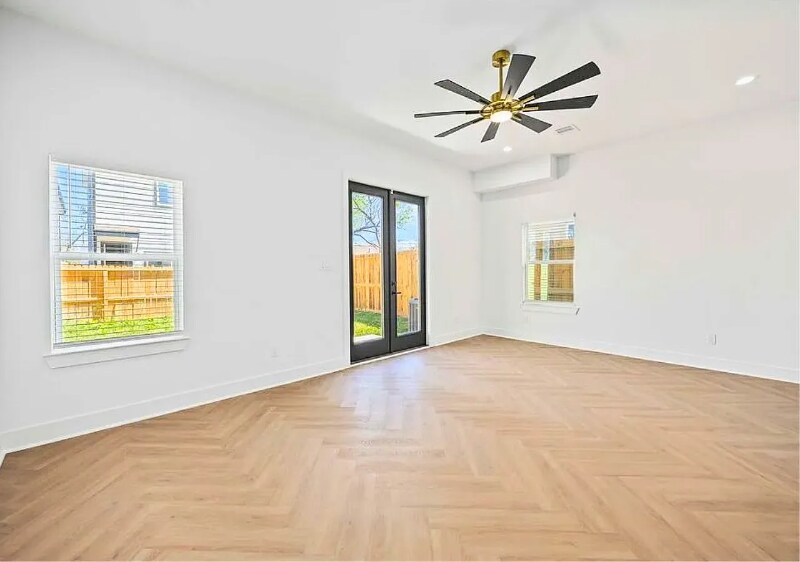 Building Photo - 4117 Shelby Cir