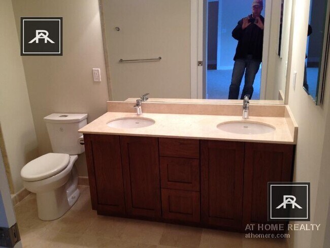 Building Photo - 2 bedroom in Chestnut Hill MA 02467