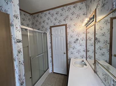 Building Photo - 99 Roots Rd