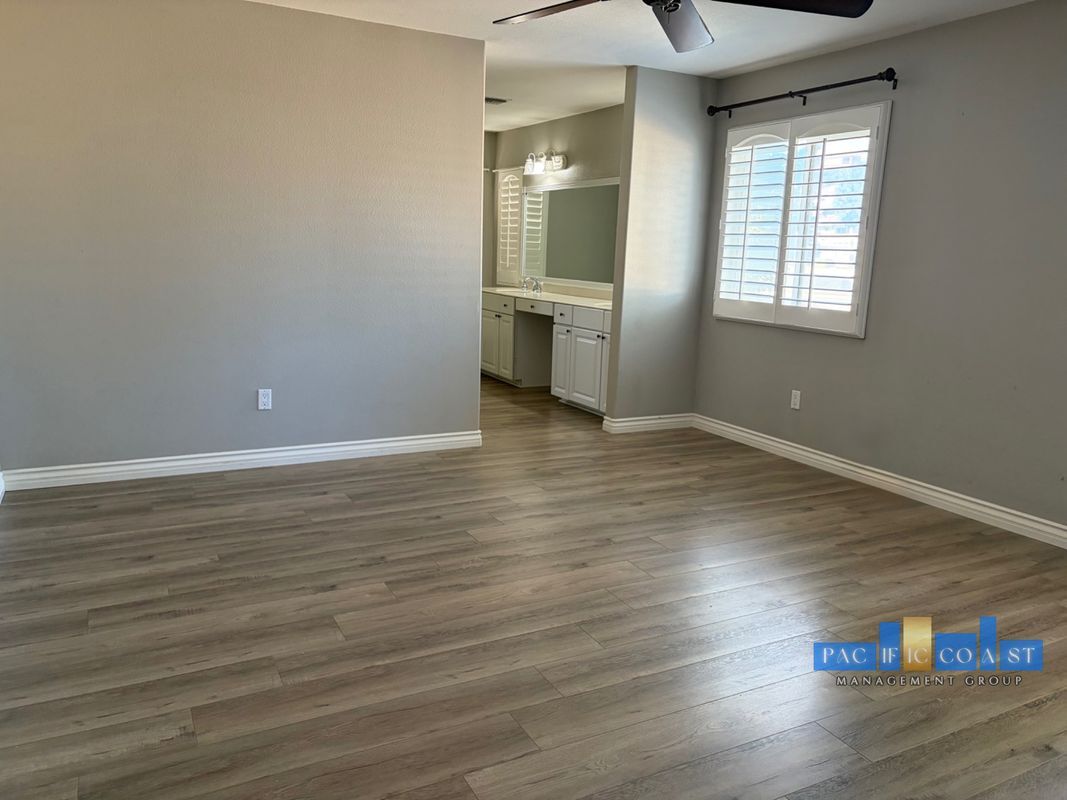 Building Photo - 346 Hilltop Ln