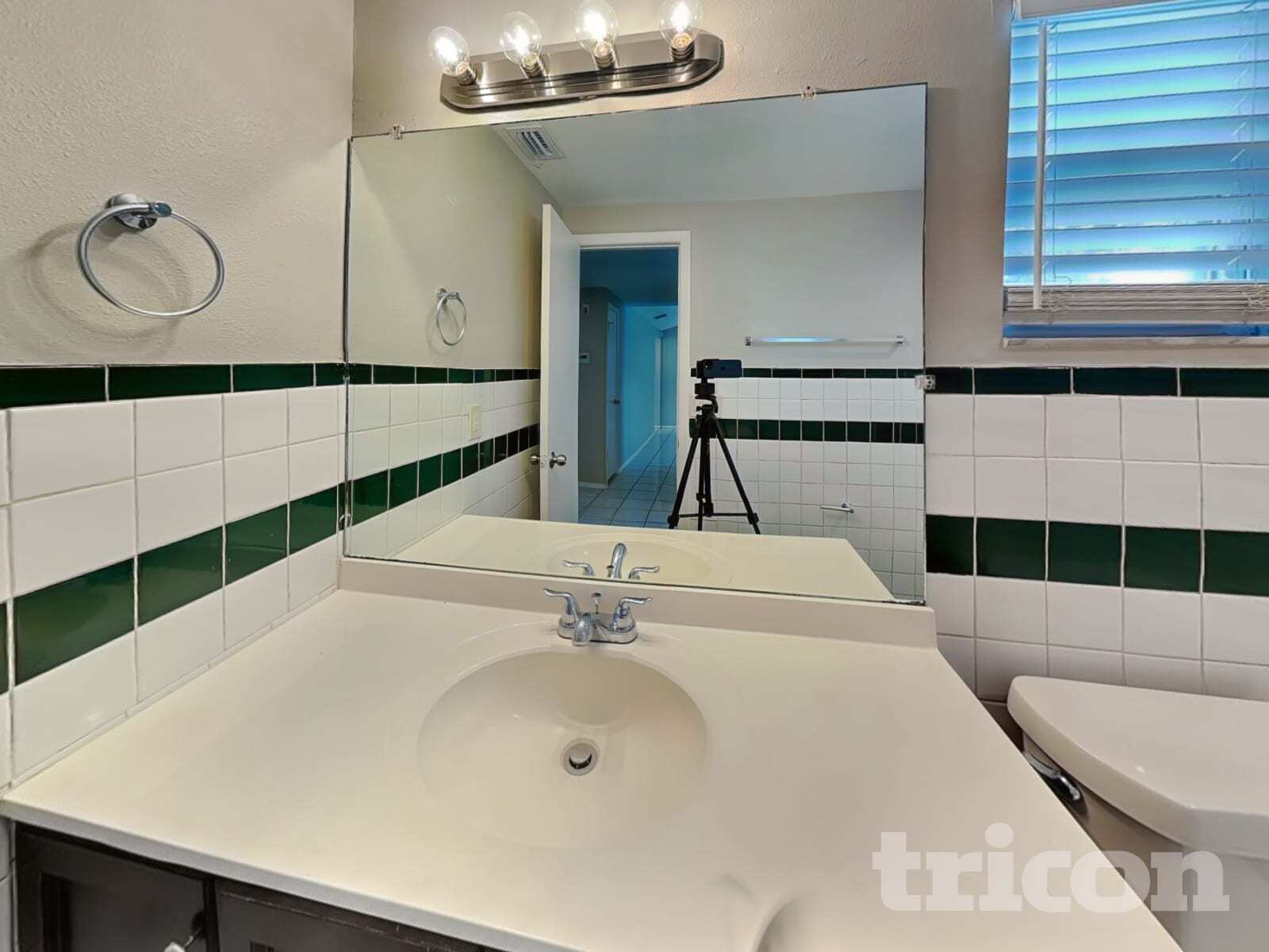 Building Photo - 8504 Willow Forest Ct