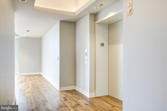 Building Photo - 1781 N Pierce St