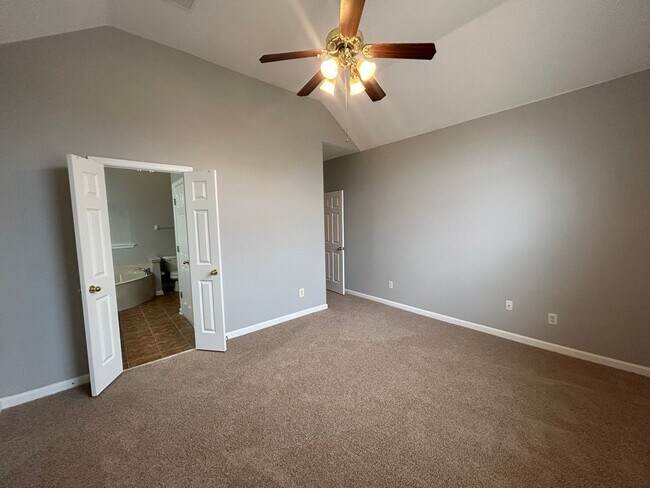Building Photo - 9204 Acadia Pl