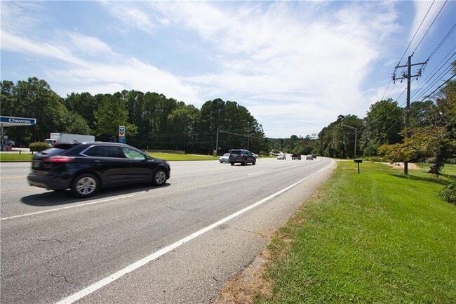 Building Photo - 1835 Lawrenceville Hwy