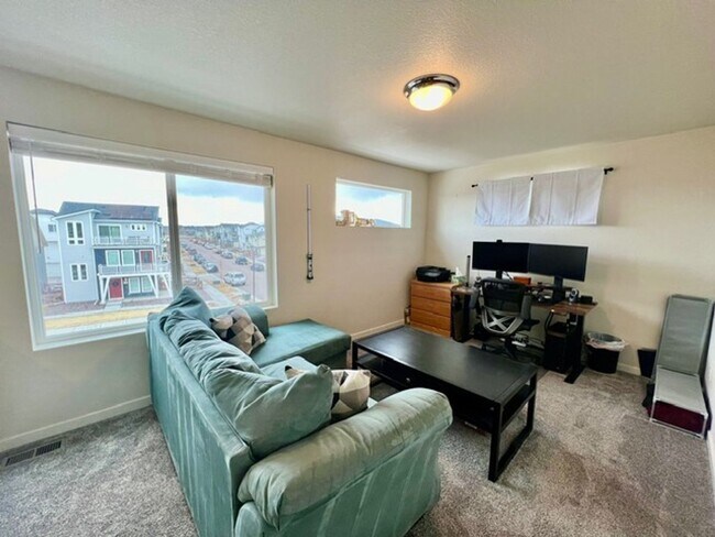 Building Photo - Gorgeous modern carriage style home available in Banning Lewis Ranch!