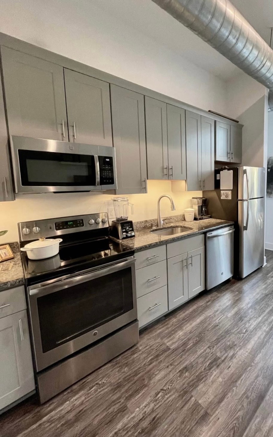 Kitchen - 5147 Penn Ave