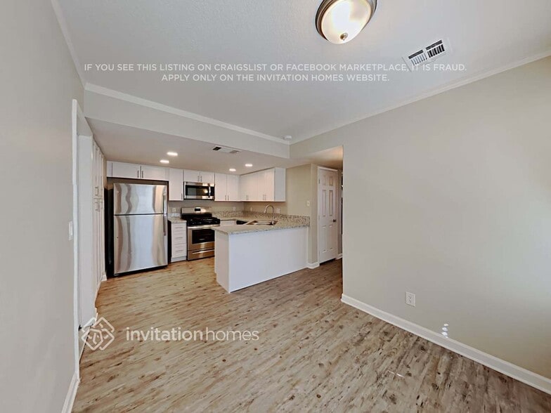 Building Photo - 1420 Pacific Terrace Dr