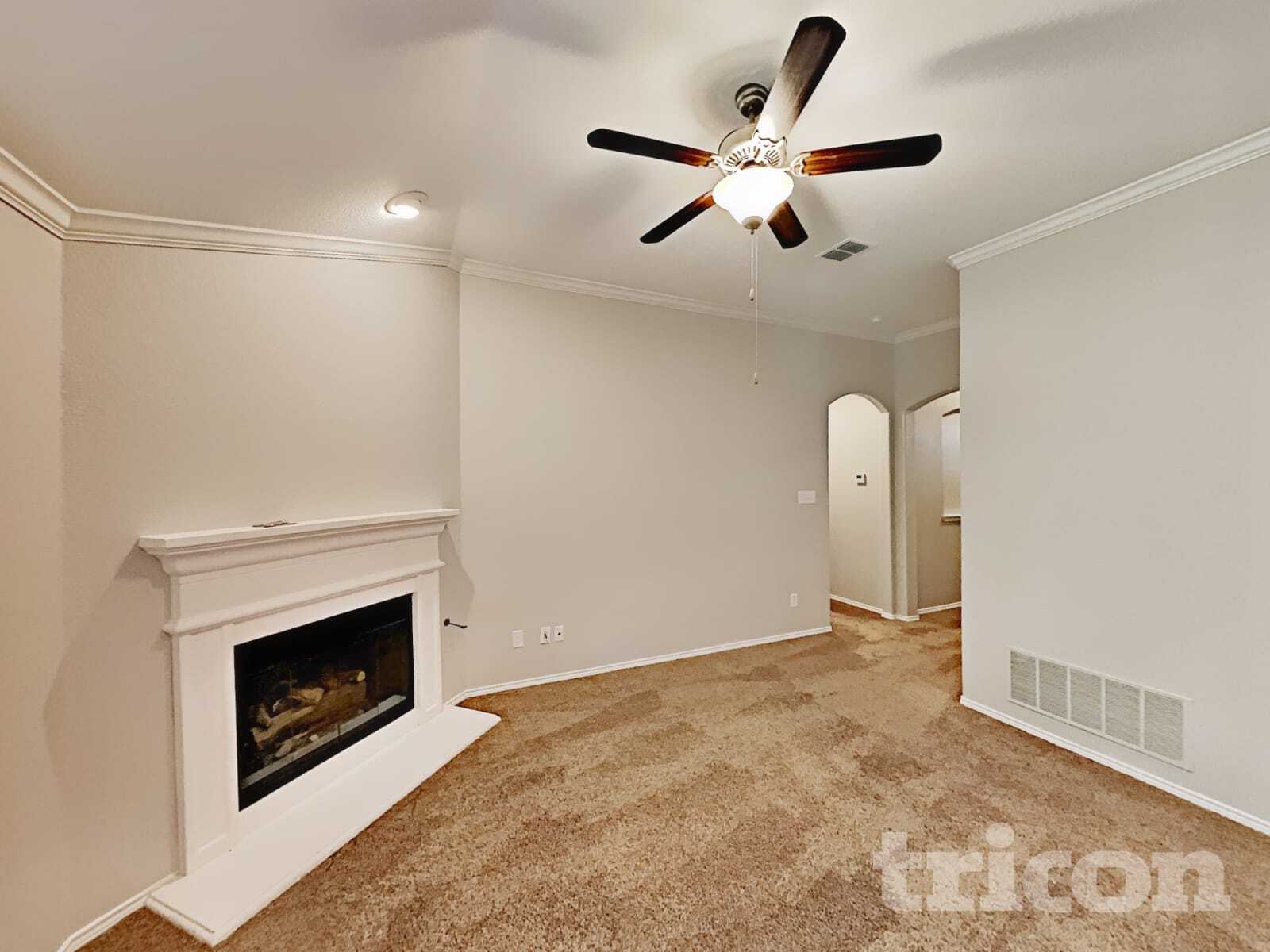 Building Photo - 457 Peach Ln