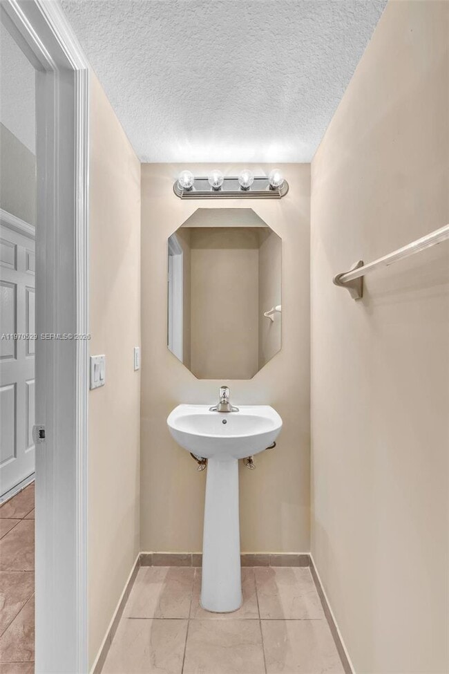 Building Photo - 3236 NW 31st Terrace