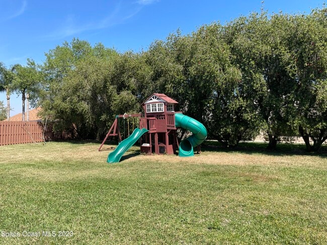 Building Photo - 1600 Tailfeather Ct