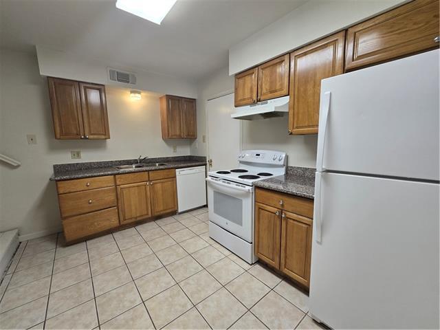 Building Photo - 205 Belle Terre Blvd
