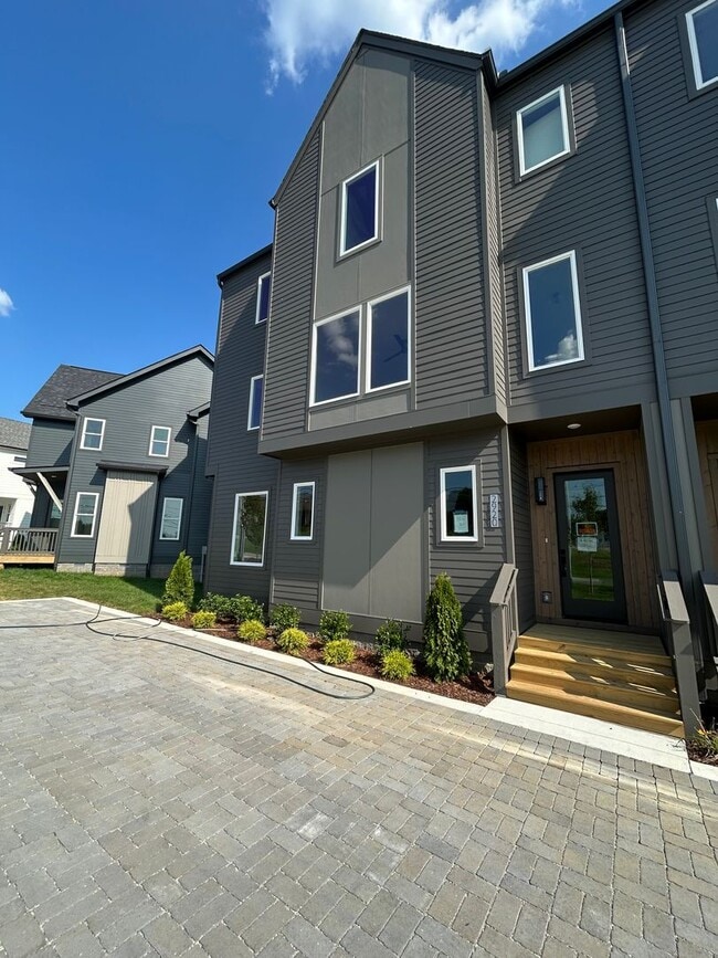 Primary Photo - Amazing New Construction in North Nashville!