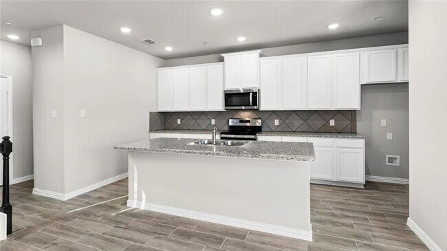 Building Photo - Ready to lease 3 Beds, 2.5 baths Townhome in the Community of Cloverleaf Crossing in Mesquite, TX.