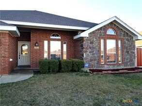 Building Photo - 3107 Lavender Ln