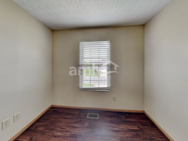 Building Photo - 216 John Reese Pky