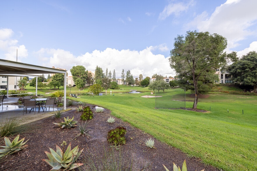 Building Photo - 3168 Via Vista