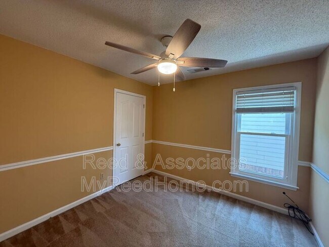 Building Photo - 126 Riverwalk Pl