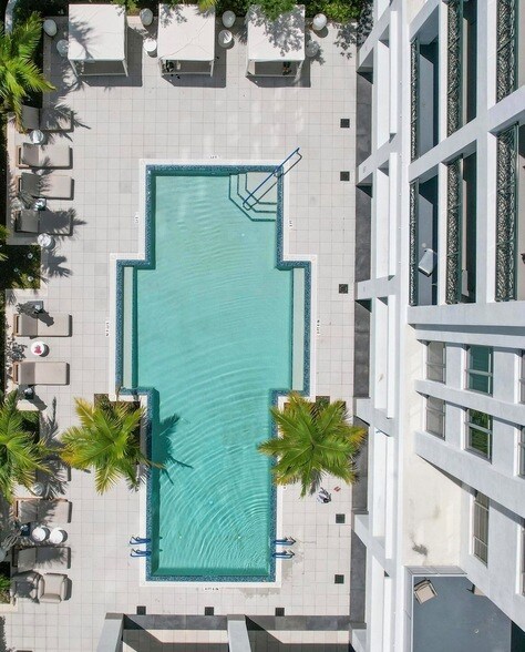 Building Photo - 155 E Boca Raton Rd