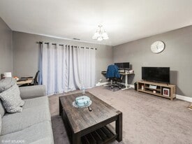 Building Photo - 625 Derry Ct