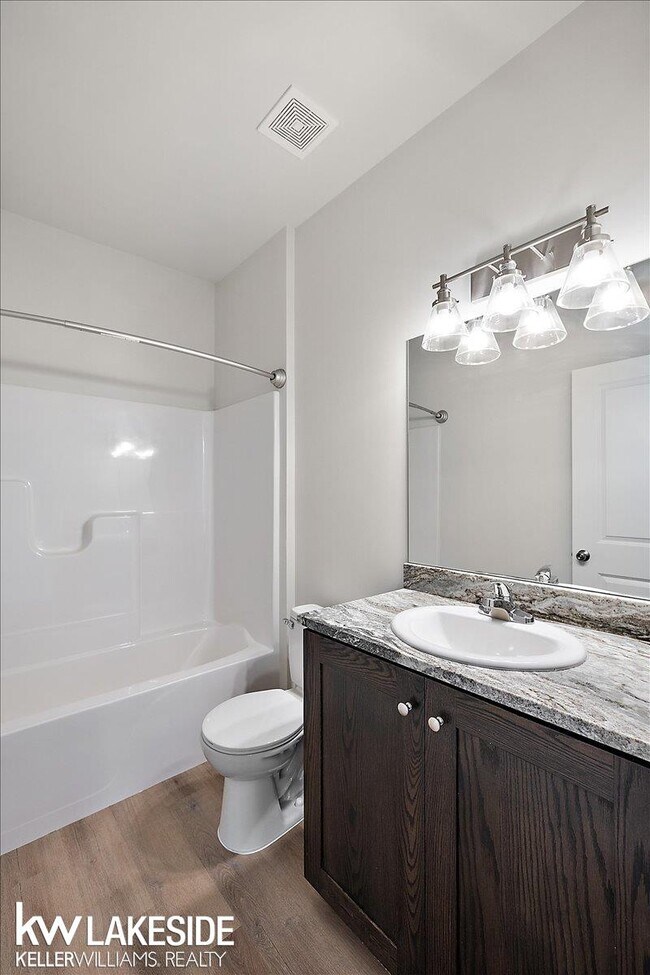 Building Photo - 34450 Maple Ln Dr