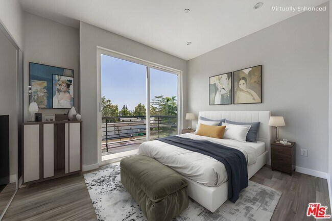 Building Photo - 6702 Balboa Blvd