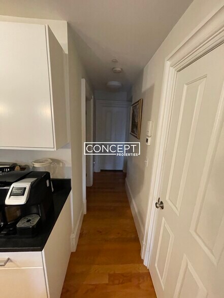 Building Photo - 658 Massachusetts Ave