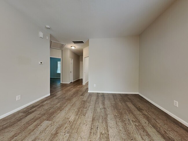 Building Photo - 4065 Mossy Pl Ln