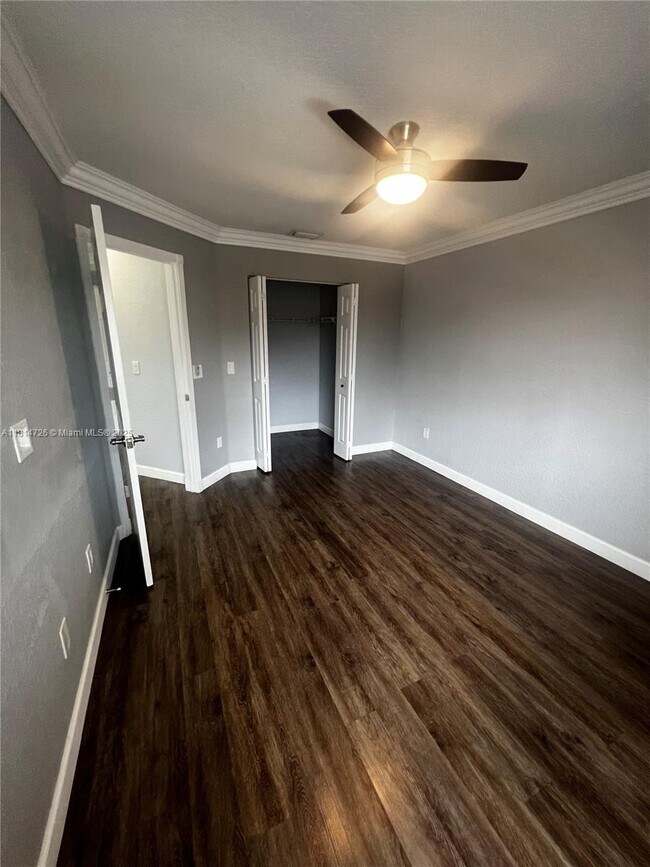 Building Photo - 15640 SW 16th Ct