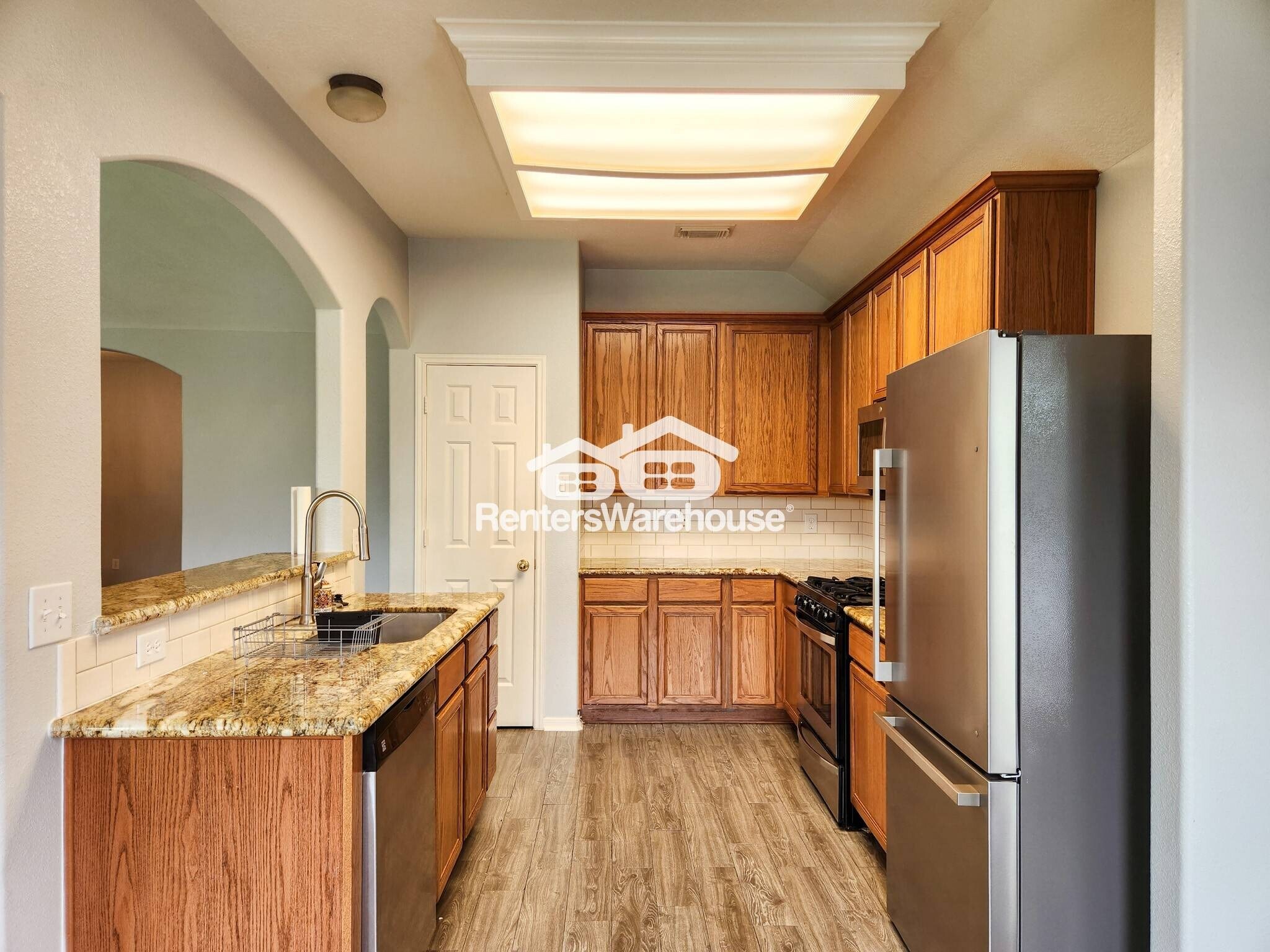 Building Photo - 11902 White Water Bay Dr
