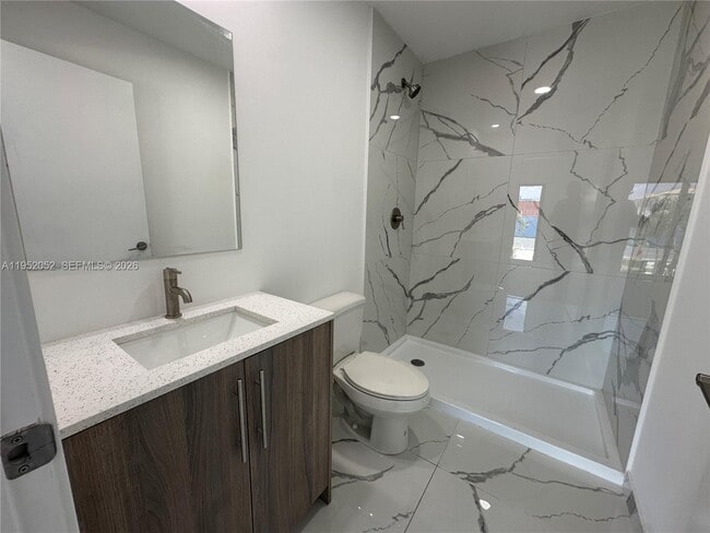 Building Photo - 232 NW 13th St