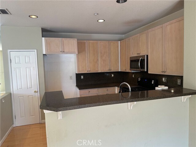 Building Photo - 7353 Ellena W