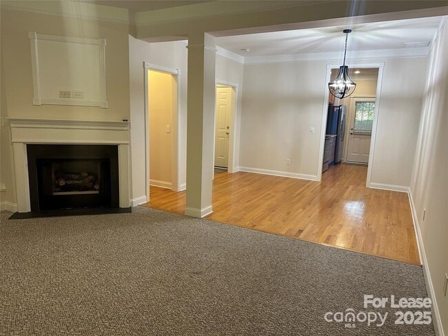 Building Photo - 14939 Alexander Pl Dr