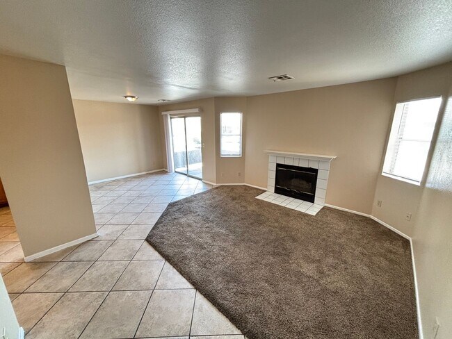 Building Photo - 6208 Yerba Ln