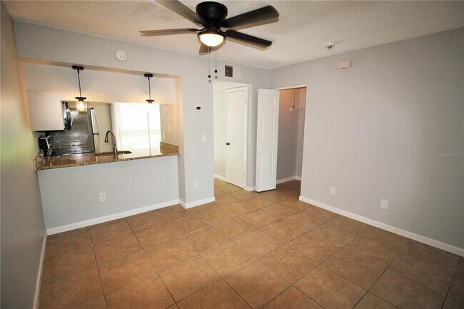 Building Photo - 2520 Lancien Ct