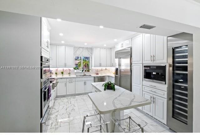 Building Photo - 1400 NE 103rd St