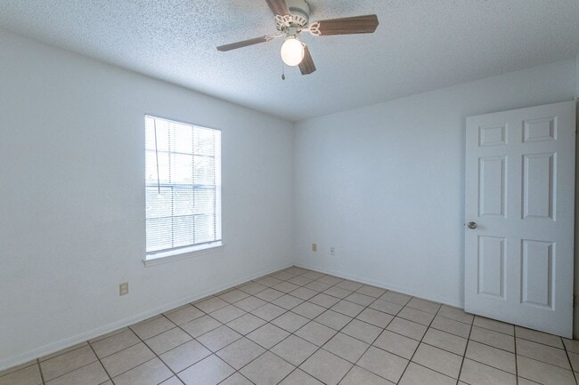 Building Photo - 501 Northern Dove Ln