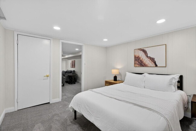 Building Photo - 3831 Brown Rd