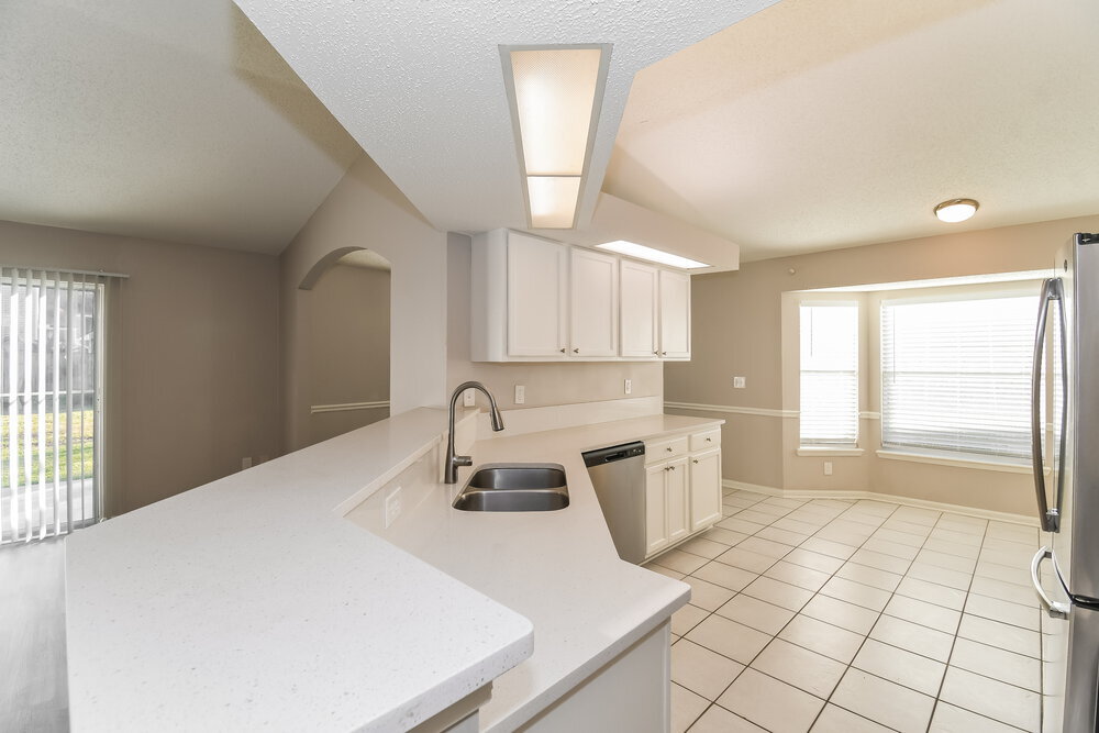 Building Photo - 337 Island View Cir