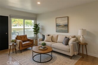 Building Photo - 251 N Oakland Ave