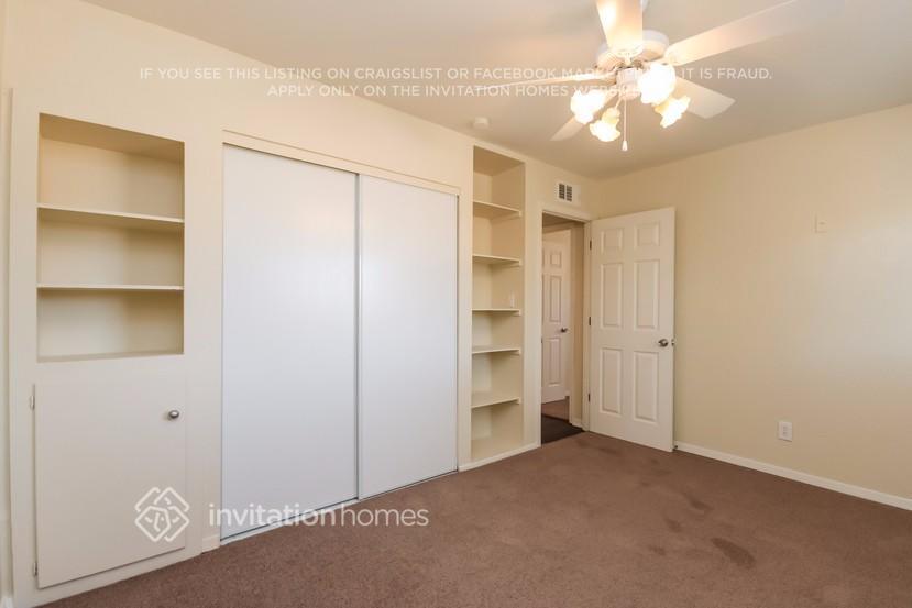 Building Photo - 5410 N 64th Dr