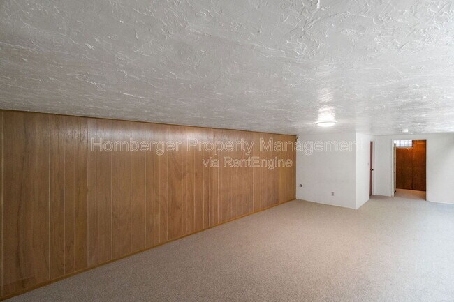 Building Photo - 3523 E 18th Ave