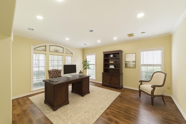 Building Photo - 1706 Galleon Oaks Dr