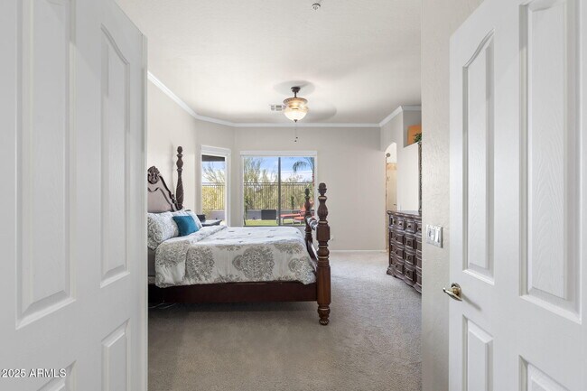 Building Photo - 10318 E Tierra Buena Ln