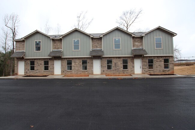 Building Photo - 1214 Brad Cir