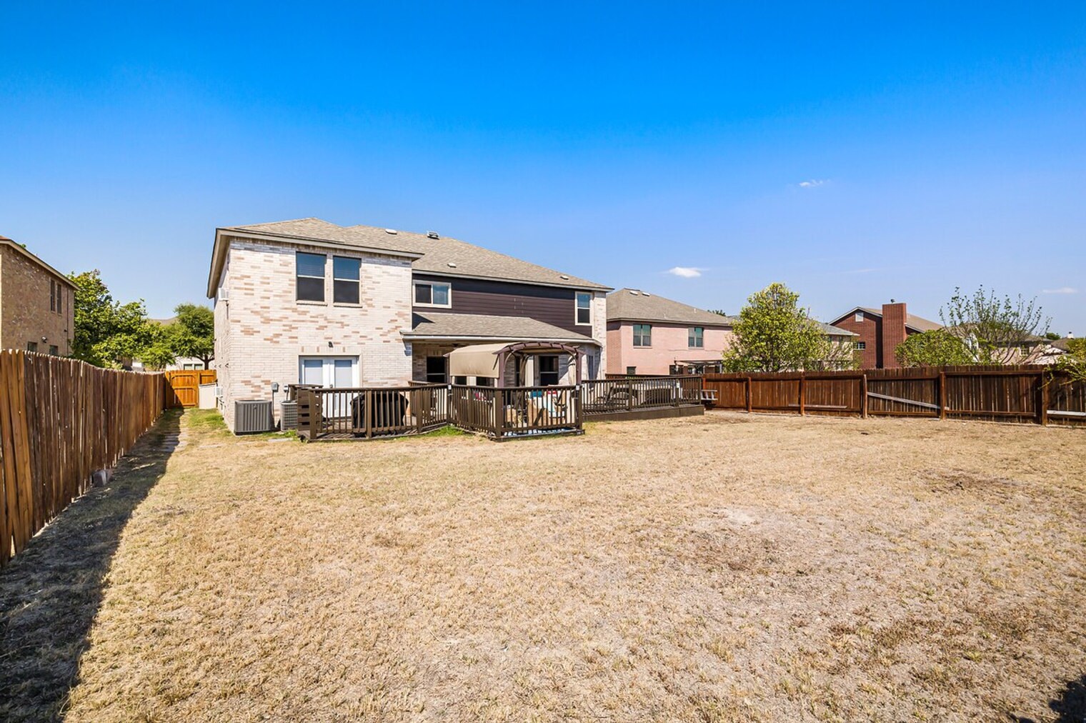 Building Photo - 311 Evening Grosbeak Dr