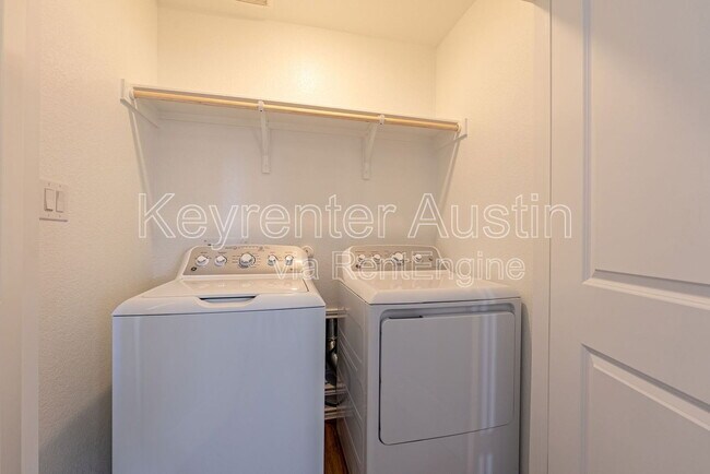 Building Photo - 158 Haw Br Vw