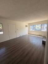 Building Photo - 5019 Klump Ave